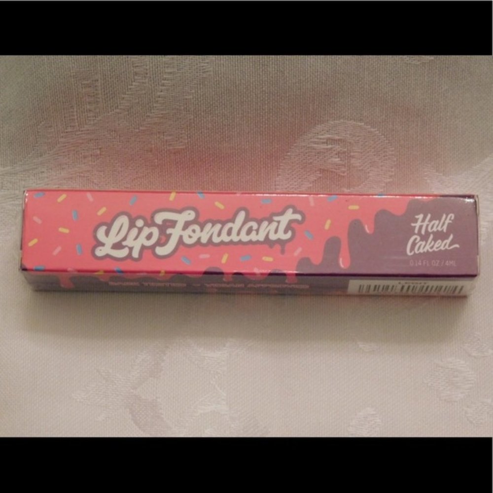 Half Caked Lip Fondant - Legit